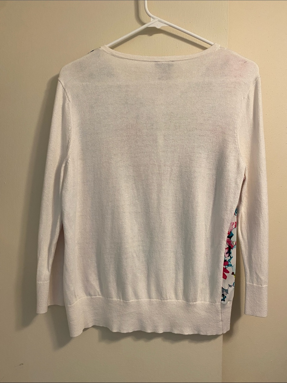 Ann Taylor White Floral Button Front Cardigan Sweater M - Picture 3 of 10